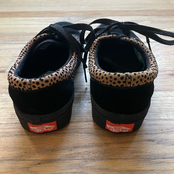 Vans Black and Cheetah Comfy Cush Shoes WMNS SZ 5, MENS SZ 3.5 - Picture 2 of 7